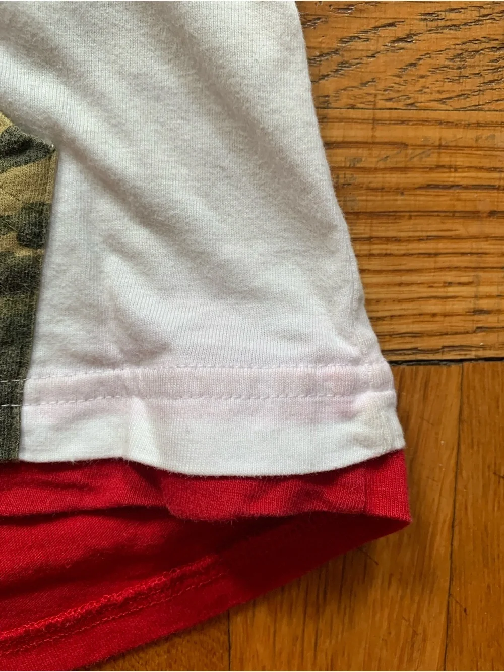 Quad Seven Varsity 23 Kids' Short Sleeve Tee - White with Red & Green Camo